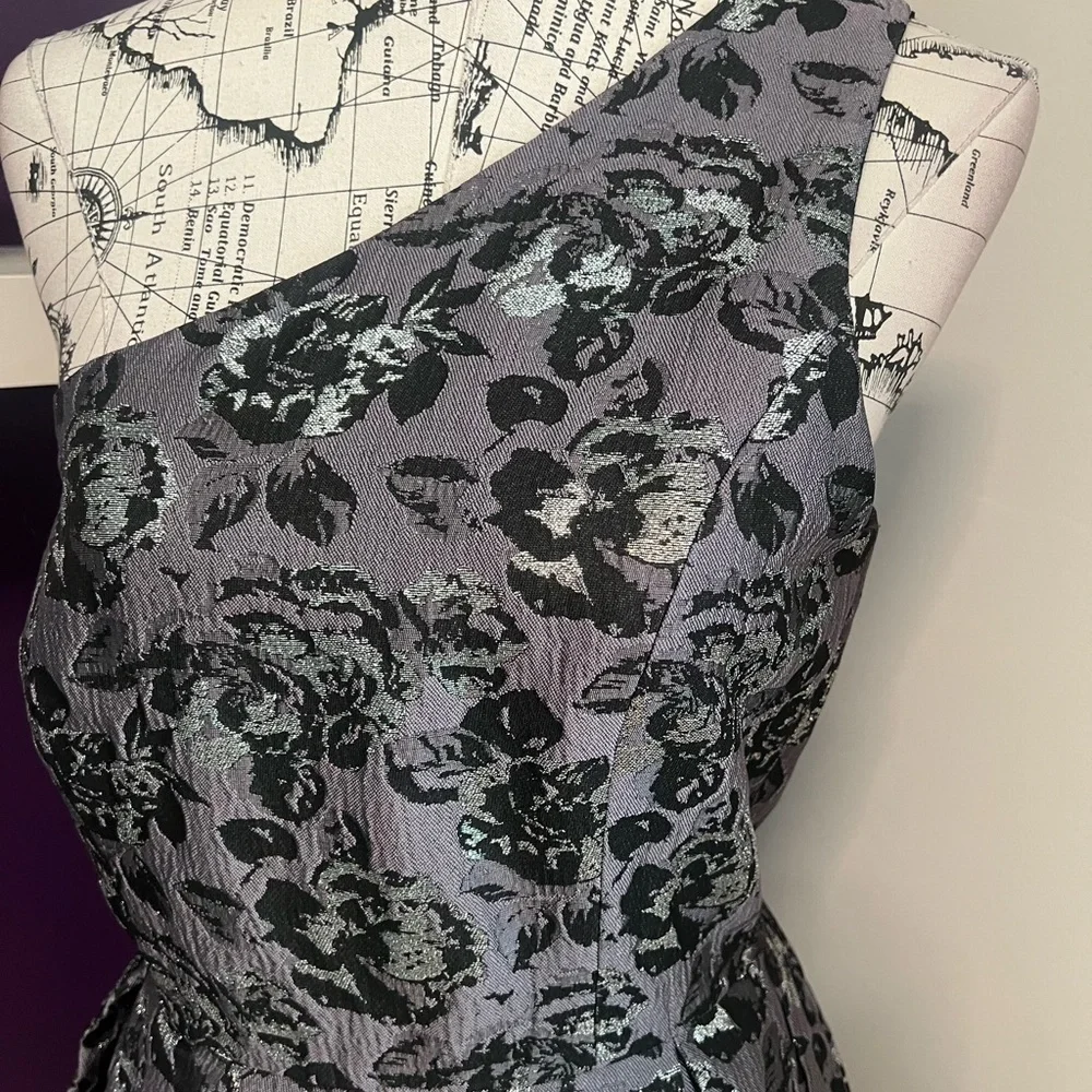 Slate & Willow One Shouldered Dress - Picture 4 of 12